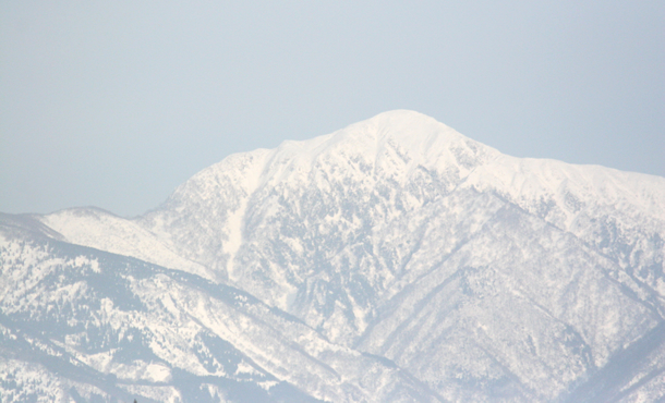 日本百名山　荒島岳の麓